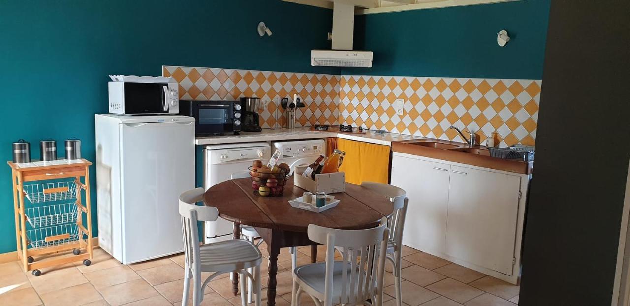 Les Gites Du Hameau Avec Piscine Castelnau-sur-Gupie Zewnętrze zdjęcie